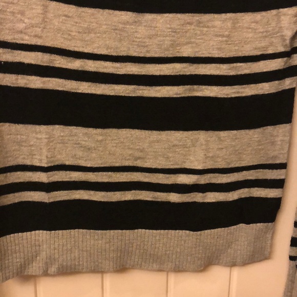 Xs striped sweater - Picture 2 of 2